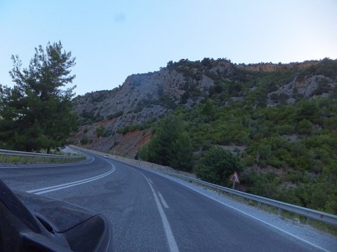 ひたすらオリンポスを目指し、山を越え