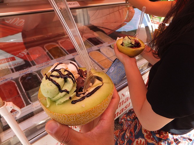 オリンポス名物、ドンドゥルマ