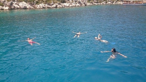 地中海でのスイミング