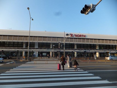 朝の大阪国際空港(伊丹空港)