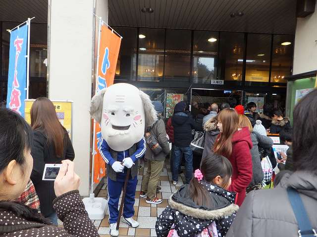 よしもと祇園花月前：茂造じいさん