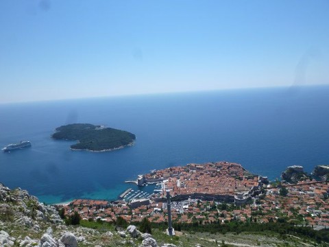 スルジ山から眺めるドブロブニク＆アドリア海の景色