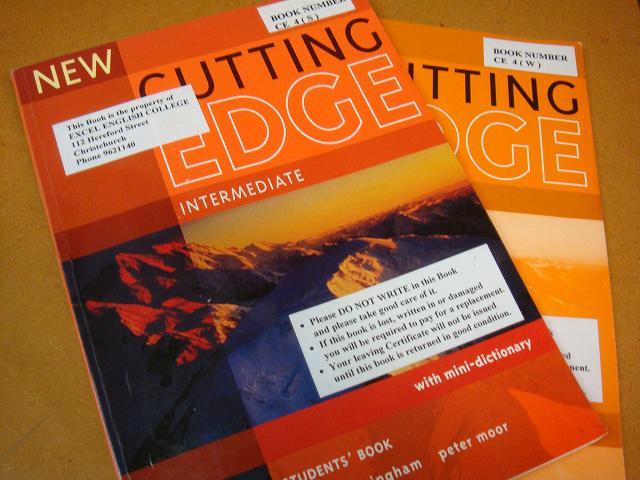 語学学校で貸してくれた英語の教科書