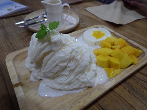 マンゴーwithアイス！in ニマンヘミン