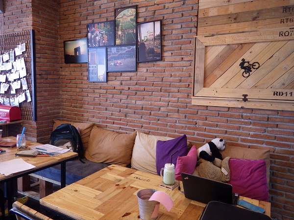 オシャレなチェンマイカフェ：ギュギュカフェ