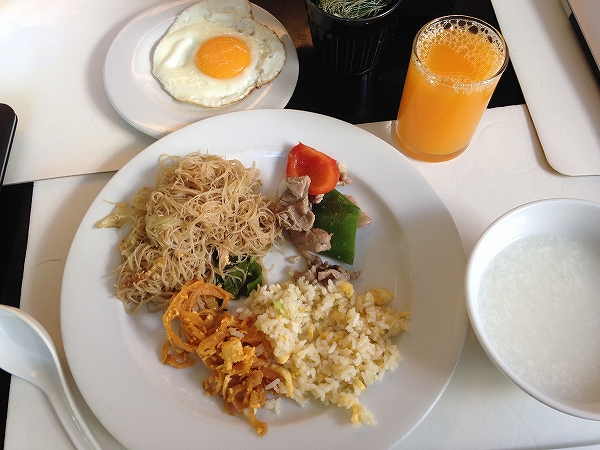 海外ノマド生活：チェンマイ4つ星ホテルの朝食