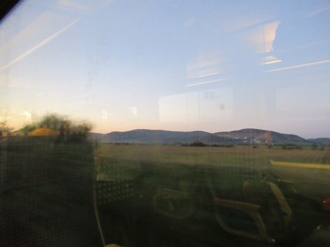 ルーマニアの朝の車窓