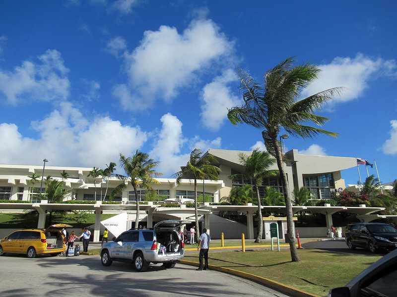 グアム国際空港の様子・空がキレイ！