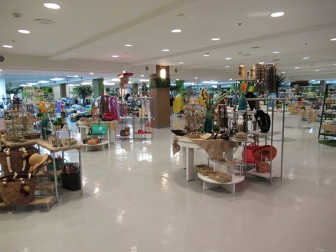 SMストアー：グアムアガニャショッピングセンター内１