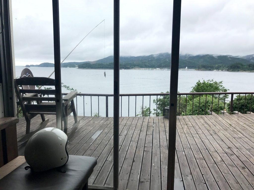 外の景色が綺麗：珈琲神社：南三陸