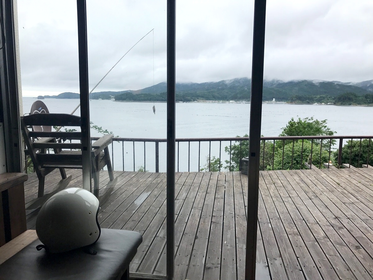 外の景色が綺麗：珈琲神社：南三陸