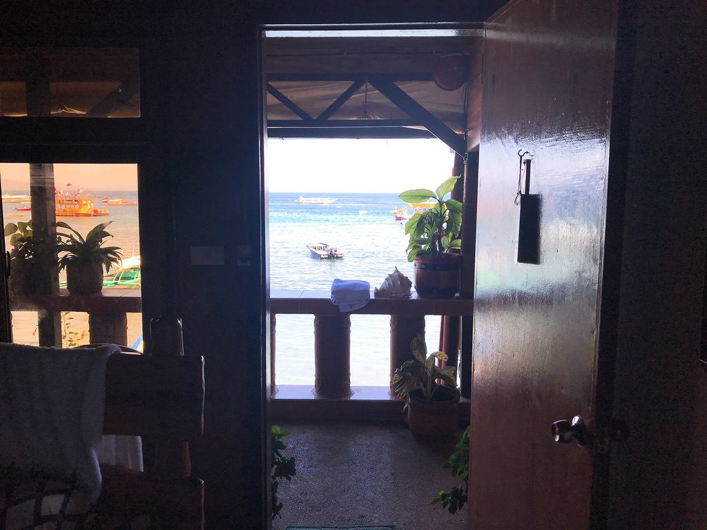 目の前が海！キャプテングレックスダイブリゾート