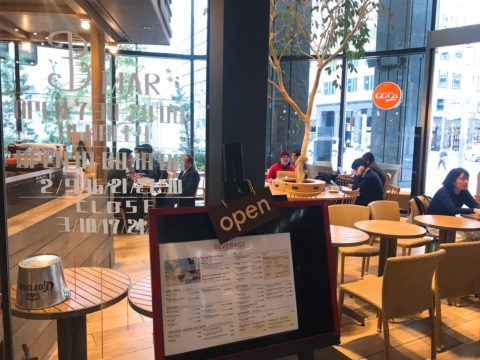 開放感ある内装・コートヤードマリオット東京・カフェGGCo3